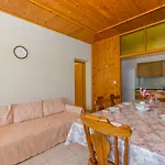 House Marina בית נופש ז'אבוריץ'