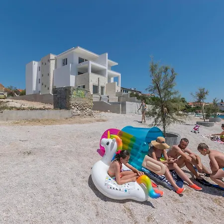 House Marina ז'אבוריץ'